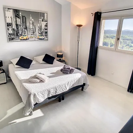 3 Bedrooms Near Cannes - Pool & Jacuzzi - Sea View * מאנדליה-לה-נאפול