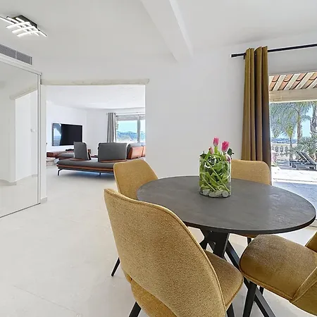 3 Bedrooms Near Cannes - Pool & Jacuzzi - Sea View Вилла Мандельё-ла-Напуль