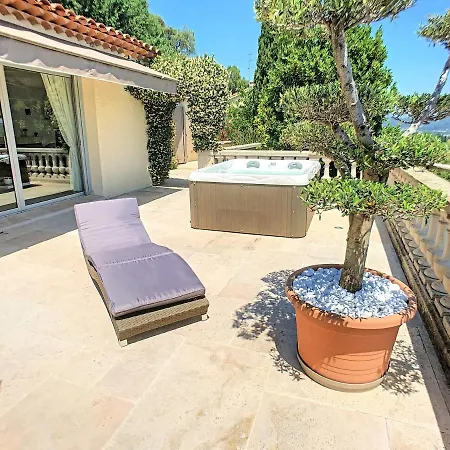 3 Bedrooms Near Cannes - Pool & Jacuzzi - Sea View Villa *